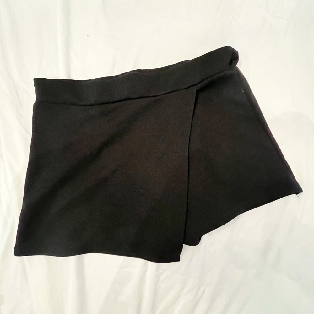 Envelope shorts